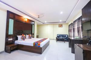FabHotel Royal Residency II - Nr Metro Station Lakdikapul