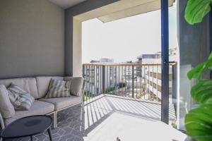 Beachfront apartment with private garage and amazing balcony with seaview