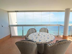 Spanish Connection - Frontal al Mediterraneo