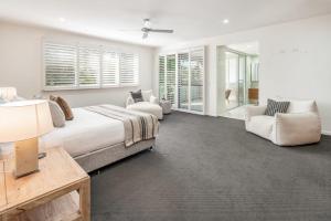 Headlands Hideaway - Pet Friendly Home at Moffs