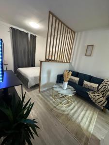 Appartements Cosy House a 9 mins RER A et 35 mins de Paris : photos des chambres
