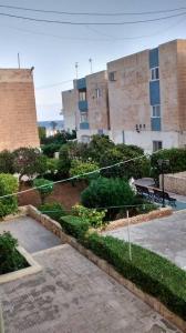 Beautiful flat with Swimming-pool & Seaview