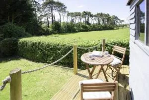 Pines Cleeve Park - Withycombe