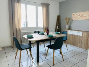 Appartements Appartement 3 chambres proche centre ville : photos des chambres