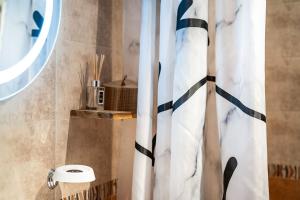 Private cozy at Alpin Lodge Studio + SPA Complex