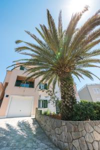 Apartments Seric