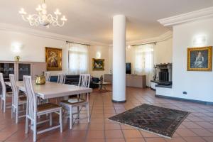 Villa Gialla