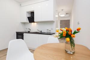 Studio with balcony - Rajska 3 Street