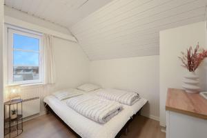 Cozy apartment in Rømø with access to public pool