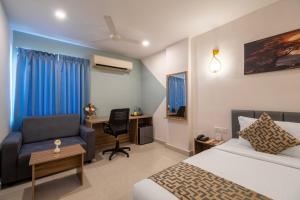 Hotel Seasons Inn