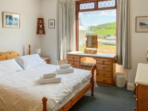 Marine Mews 3 - Cottage
