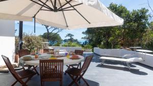 Porto Corallo Seafront img60