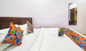 FabHotel Golden Leaf Nr Medanta- The Medicity & Artemis Hospital, Gurugram