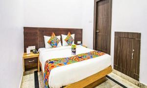 FabHotel Golden Leaf Nr Medanta- The Medicity & Artemis Hospital, Gurugram