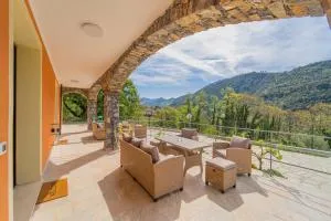 267 - Casa Paradise B1, nel verde di Casarza a 15 minuti d'auto dal Mare - PARCHEGGIO PRIVATO INCLUSO - Tavarone