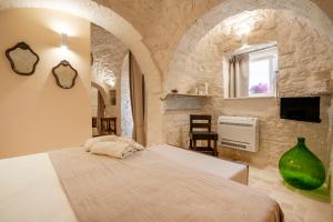 Trullo Cargiulo: Rustic Elegance in Martina Franca