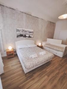 Amazing Florence Guest Room