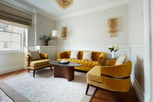 2 Chesham Hotel