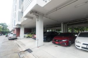 Condo I -House Laguna Garden RCA - Behind Sukhumvit Thonglor Asoke Emquartier Bangkok Hospital Piyavet Hospital MRT SKY TRAIN