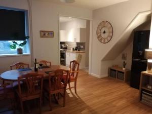 Walkers Retreat 16 mins to port Talbot (sleeps 7)