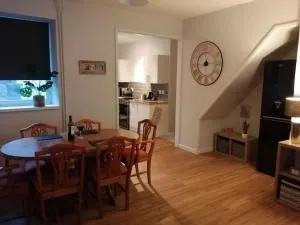 Walkers Retreat 16 mins to port Talbot (sleeps 7) - Pont-rhyd-y-fen