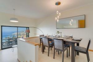 Bay Bliss by Atlantic Holiday