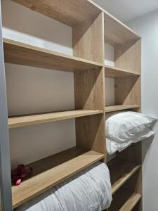 Campings Kokua Developpement presente MOBIL HOME residentiel toutes options camping 4 etoiles CANET : photos des chambres