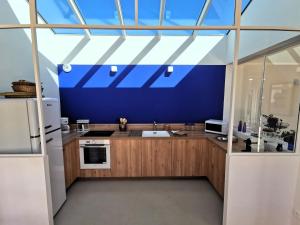 Maisons de vacances L Atelier de Dimitri a 500m de la Plage : photos des chambres