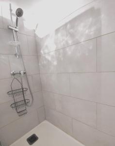 Private 1 bedroom flat with Garden Access in Le Pecq