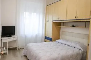 LA CASA DI PICCOLI' Camera APE - Stazione Centrale