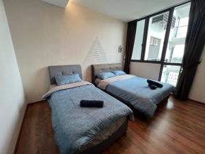 A.Foo Homestay 1.0 @ Vivacity Megamall Jazz Suite 1 , max 7 pax