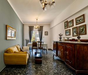 Modern & Spacious Flat - Chania Center - Walk To Sea