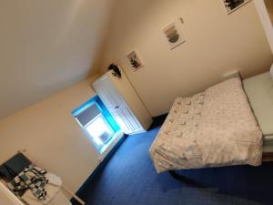 Pink door house in Clifden