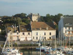 Chateau de Courseulles