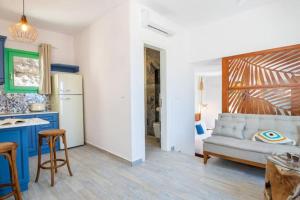 La Scala Luxury Villa Nana Mouskouri