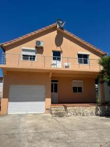 Stoj, Ulcinj beach house - Bregvija