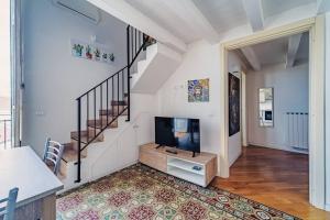 Charming House with Sea View in Palermo