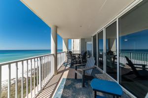 Long Beach 3-0501 ‘Edies Escape