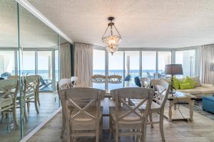 Long Beach 3-0501 ‘Edies Escape