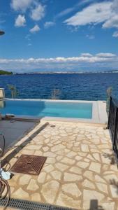 Villa Ocean View of Kali - Erste Meerreihe mit Pool