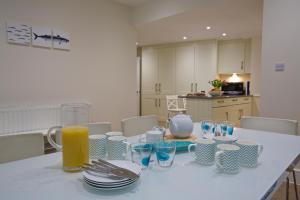 4 The Salcombe