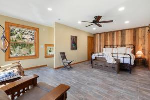 736 12 B Main Street, Loft Studio