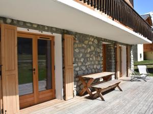 Appartements Rez-de-jardin ensoleille, 3 pieces, proche centre et pistes, animaux acceptes - FR-1-464-206 : photos des chambres