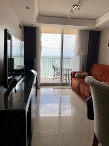 Departamento reciclado de 3 amb frente al mar en Edificio Havanna