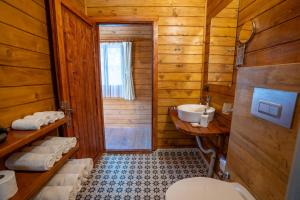 Eden Bungalows and Beach