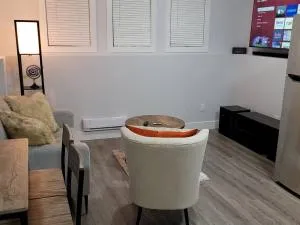 Exquisite Guest suite in Saskatoon - Borden