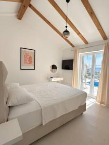 Luxury Villa Michelle