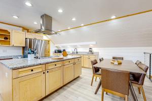 Moosehead Lake Home Base