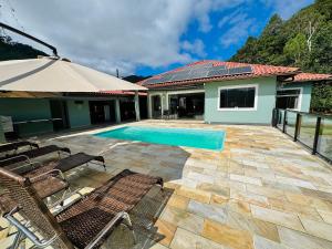 Casa maravilhosa com piscina e sauna