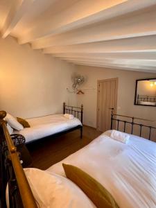 Renovated cinema town house in Comares